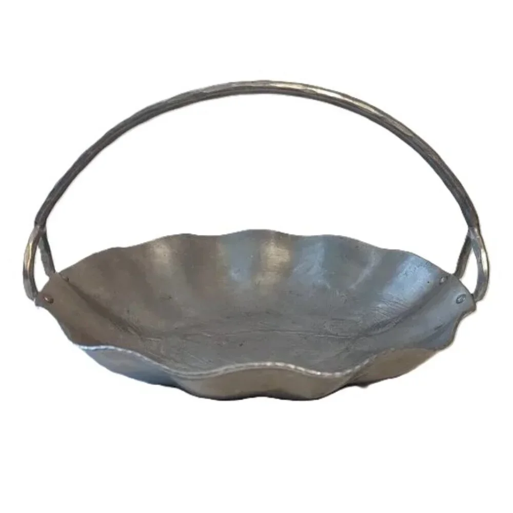 Vintage Hand Forged Everlast Metal‎ Serving Bowl Tray Embossed Pine Cone Handle